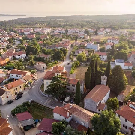 Beautiful Casa Romito With Pool In * Kaštelir